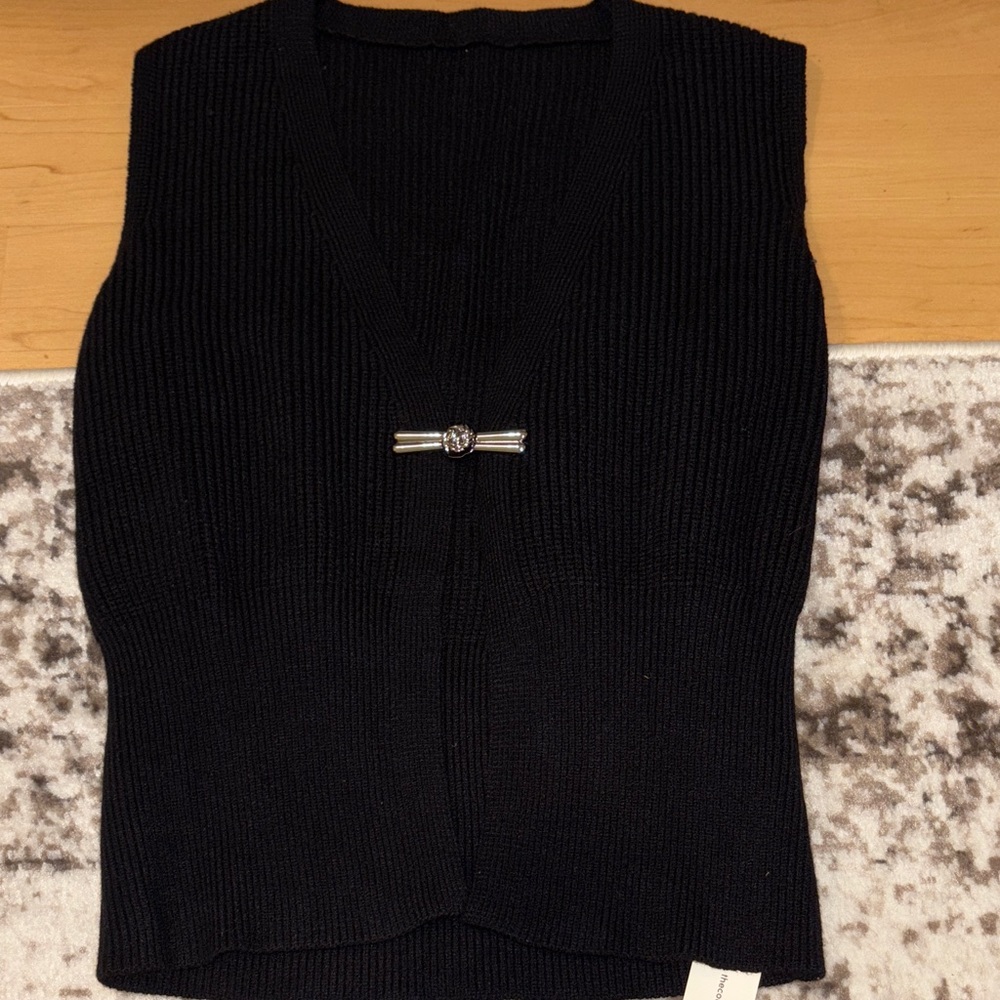 Commense Black Sleeveless Cardigan